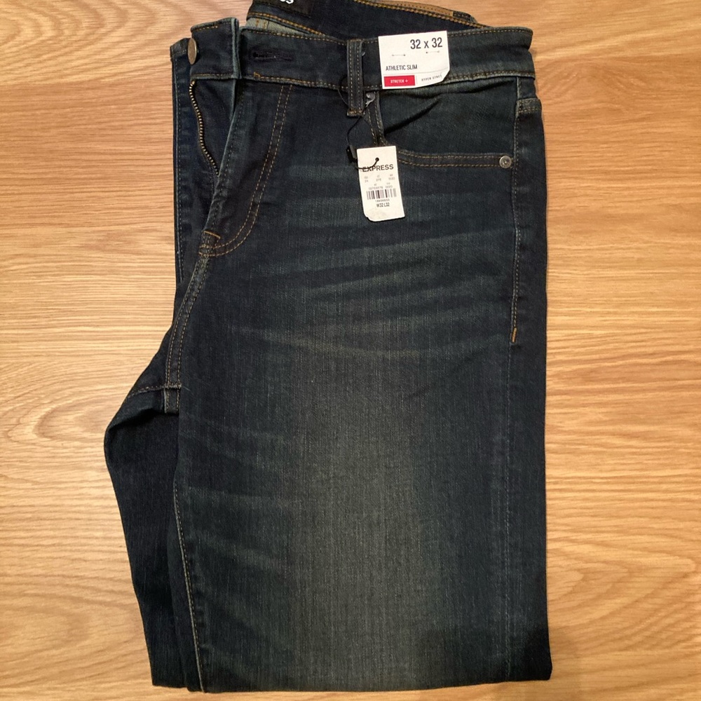 NWT Express 32-32 Athletic Slim Jeans